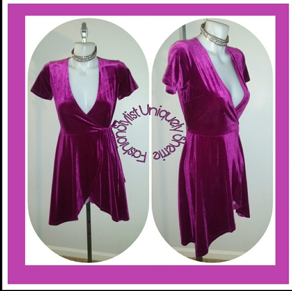 Forever 21 Dresses & Skirts - Fuchsia Wrap Dress